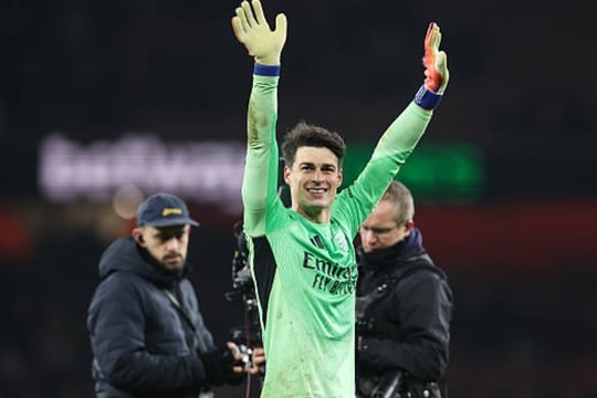 Kepa hóa người hùng, Arsenal vào bán kết EFL Cup sau loạt luân lưu