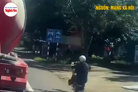 Xử lý nghiêm thiếu niên 16 tuổi “bốc đầu” xe máy, so kè với xe bồn trên quốc lộ