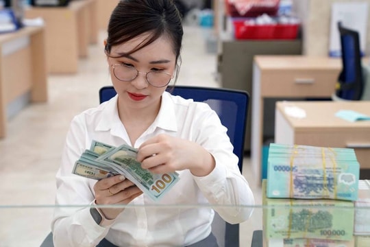 Lãi suất ngân hàng vượt 7%/năm, PGBank dẫn đầu thị trường