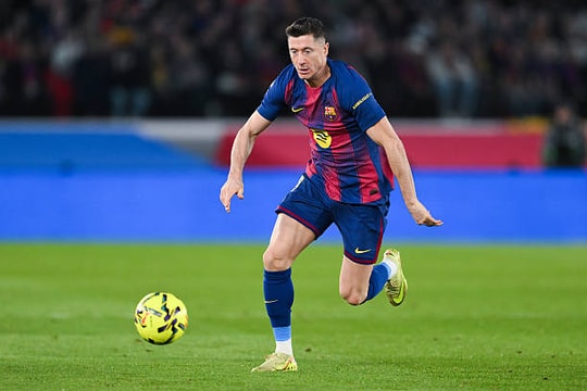 Robert Lewandowski: Kỷ nguyên bất khả xâm phạm đã kết thúc?