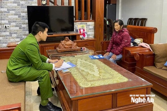Suýt mất 60 triệu đồng vì cuộc gọi lạ, người phụ nữ được Công an phường Vinh Hưng ngăn chặn kịp thời