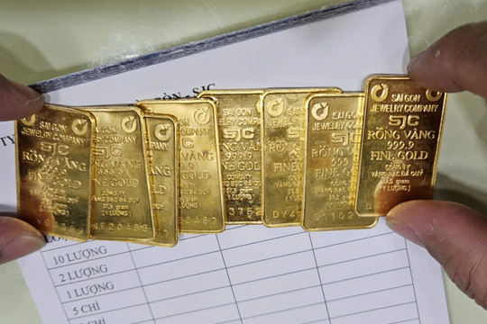 Giá vàng hôm nay 27/12/2025: Giá vàng trong nước và thế giới cập nhật mới nhất là bao nhiêu