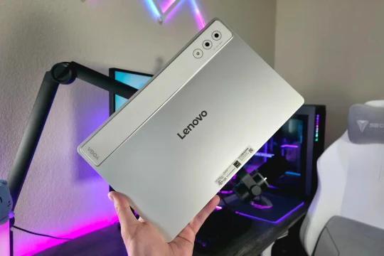 Lenovo Yoga Tab Plus: Phần cứng ấn tượng và rào cản từ Android