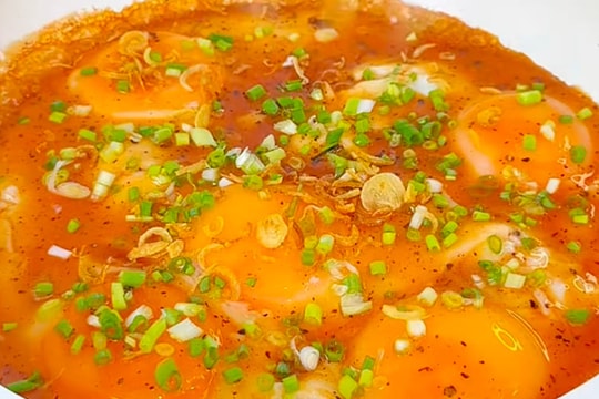Mẹo làm trứng chiên sốt mắm đậm đà cực kỳ đưa cơm