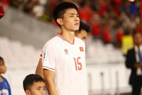 Nguyễn Đình Bắc dành trọn tiền thưởng Quả bóng bạc làm từ thiện