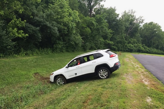 8 mẹo bảo trì ô tô giúp tiết kiệm chi phí và lái xe an toàn