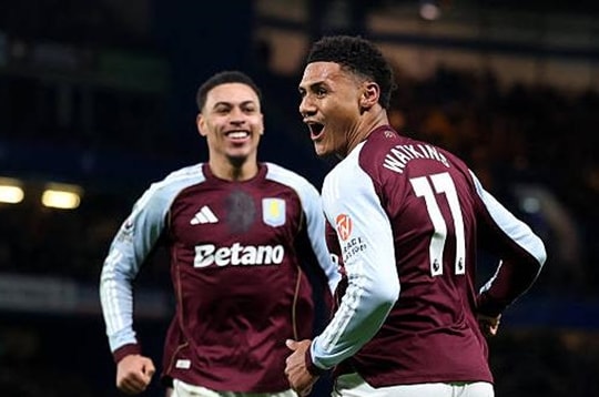 Ollie Watkins lập cú đúp, Aston Villa hạ gục Chelsea 2-1