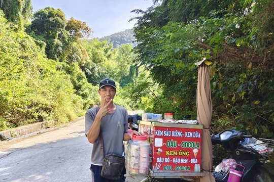 Hòn Sơn: Gặp anh bán kem quay phim triệu view cho du khách