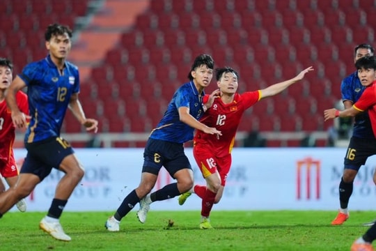 Chủ tịch Ratchaburi cảnh báo bóng đá Thái Lan lạc lối sau trận thua Việt Nam