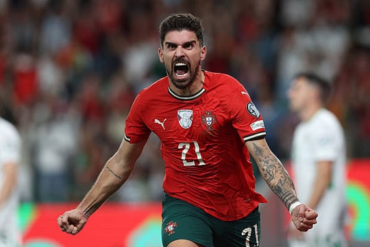 Liverpool chiêu mộ Ruben Neves: Khi lý trí gặp gỡ cảm xúc