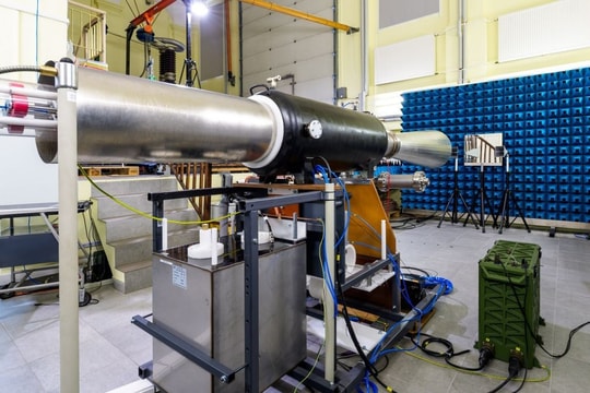 Ba Lan phát triển hệ thống Stratus vô hiệu hóa UAV bằng điện từ