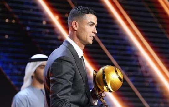 Ronaldo tuổi 40: Tham vọng 1.000 bàn thắng và World Cup 2026