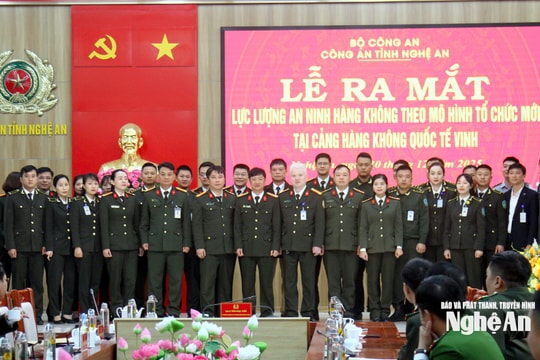 Ra mắt lực lượng an ninh hàng không theo mô hình tổ chức mới tại Cảng Hàng không Quốc tế Vinh