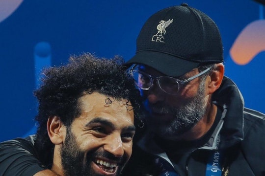 Liverpool quyết giữ Salah trong tháng 1 giữa mâu thuẫn với Arne Slot