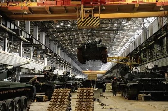 Nga tăng mạnh sản lượng xe bọc thép và vũ khí từ năm 2022