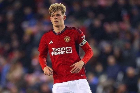 Chuyển nhượng MU 30/12: Toby Collyer tái xuất, Joshua Zirkzee cập bến AS Roma