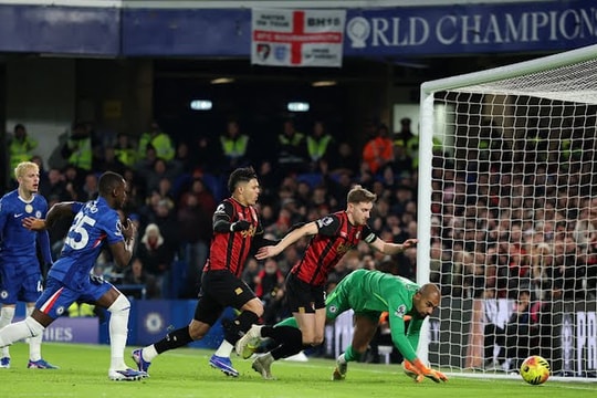Chelsea hòa Bournemouth 2-2: Nỗi lo từ lỗ hổng hàng phòng ngự