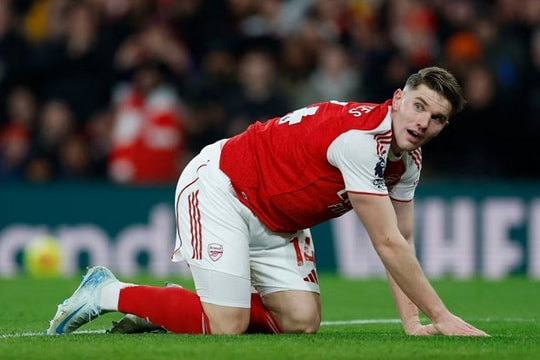 Arsenal 4-1 Aston Villa: Nghịch lý Jesus và Gyokeres