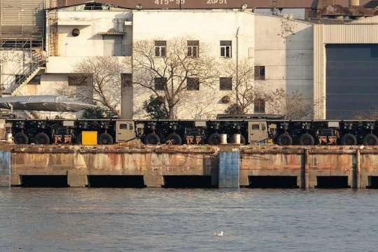 Trung Quốc phát triển hệ thống phóng điện từ di động cho UAV