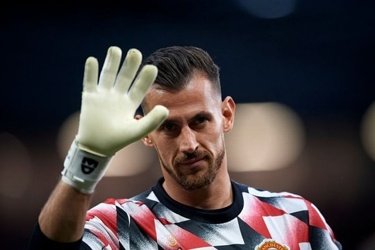 Manchester United và bài học Dubravka: Đừng để phiên chợ Đông trở thành cơn ác mộng