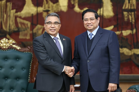 Thủ tướng Phạm Minh Chính tiếp Đại sứ Philippines