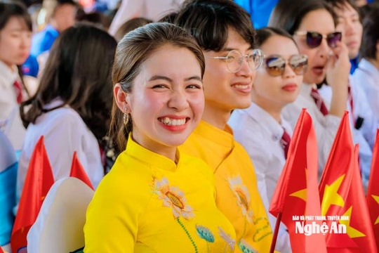 Cô gái xứ Nghệ Trịnh Hải Đăng và hành trình đến với các diễn đàn quốc tế