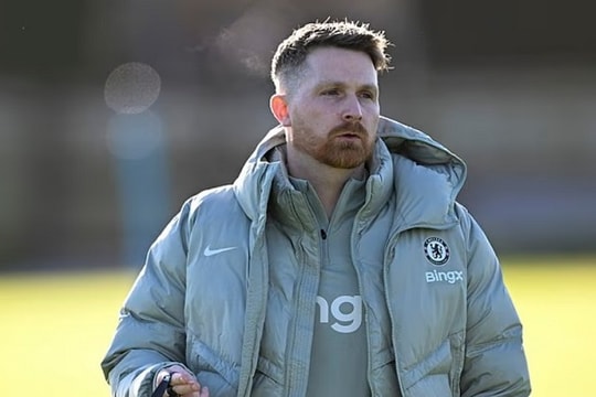 24 giờ biến động tại Chelsea: Từ HLV đội trẻ U21 đến màn đối đầu Pep Guardiola