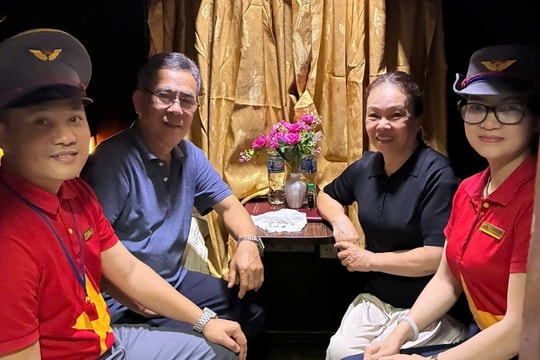 Đường sắt Việt Nam: Tìm lại gói vàng trong túi rác và tăng 20.000 chỗ dịp Tết