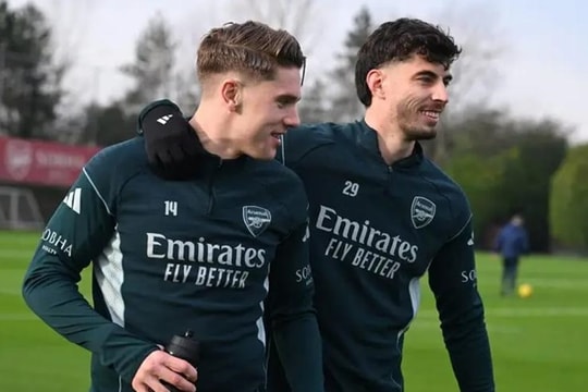 Mikel Arteta đối mặt bài toán nhân sự khi hàng công Arsenal đón hàng loạt trụ cột trở lại