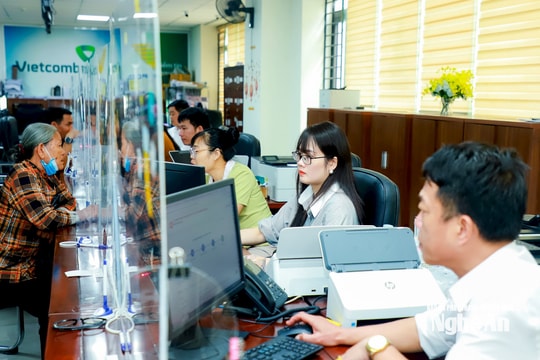 Điều chỉnh biên chế cấp xã, xem xét chuyển biên chế sự nghiệp sang công chức
