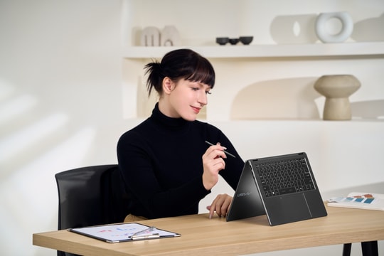 MSI ra mắt Prestige 16 AI+ và Flip AI+: Đột phá với chip Intel Panther Lake và đồ họa Arc B390