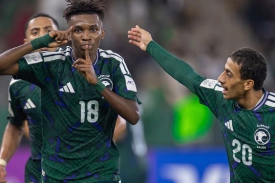 Thắng nhọc U23 Kyrgyzstan 1-0, U23 Saudi Arabia nhìn U23 Việt Nam chiếm đỉnh bảng