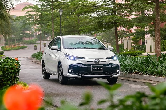 Toyota Vios 2025 ưu đãi 50% phí trước bạ tháng 1/2026