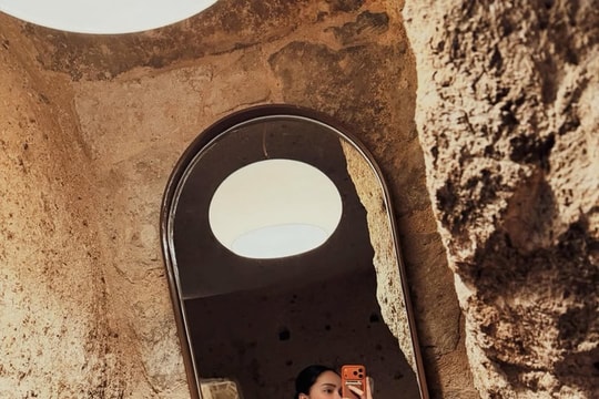 Hoa hậu Hương Giang khoe vóc dáng săn chắc tại Thổ Nhĩ Kỳ sau sự cố áo tắm ở Miss Universe