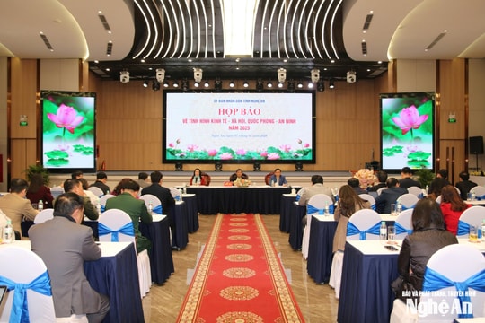 Nghệ An họp báo về tình hình kinh tế - xã hội, quốc phòng an ninh năm 2025