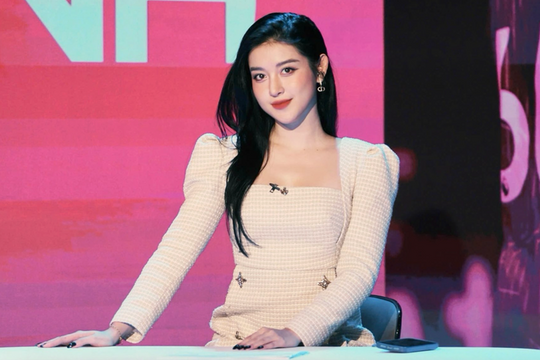 Á hậu Huyền My trải lòng về cuộc sống sau khi dừng công việc biên tập viên thể thao
