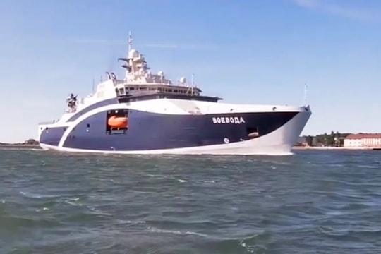 Nga biên chế tàu cứu hộ Voyevoda: Thiết kế Đề án 23700 và nghi vấn về vai trò lưỡng dụng