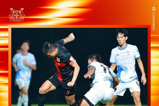 Tiền vệ Trần Thành Trung ghi bàn giúp Ninh Bình FC hạ Albirex Niigata tại Singapore