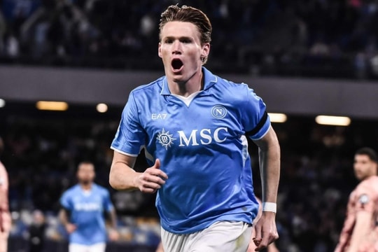 Solskjaer đàm phán tái xuất MU: Kế hoạch đưa siêu tiền vệ McTominay trở lại Old Trafford