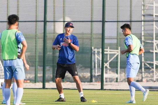 Đội hình dự kiến U23 Việt Nam đấu Kyrgyzstan: HLV Kim Sang-sik giăng bẫy khu trung tuyến