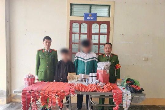 Công an xã Hợp Minh: Phát hiện nam học sinh tự chế tạo pháo nổ