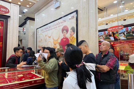 Giá vàng 15h chiều nay 11/1: Giá vàng thế giới, vàng miếng, vàng nhẫn