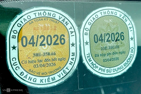 Từ 1/1/2026 bỏ dán tem thu phí đường bộ trên kính lái các phương tiện?