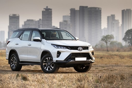 Giá xe Toyota Fortuner 2025 lăn bánh mới nhất tháng 1/2026