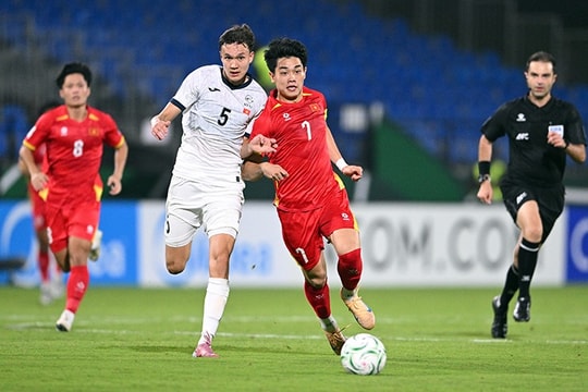 U23 Việt Nam thắng kịch tính Kyrgyzstan: Đình Bắc và Xuân Bắc bị kiểm tra doping
