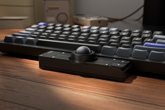 Keychron Nape Pro: Trackball không dây dùng firmware ZMK có giá khoảng 130 USD