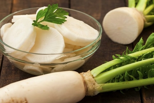 Mẹo dùng củ cải trắng an toàn: Tránh kết hợp 4 thực phẩm gây hại sức khỏe