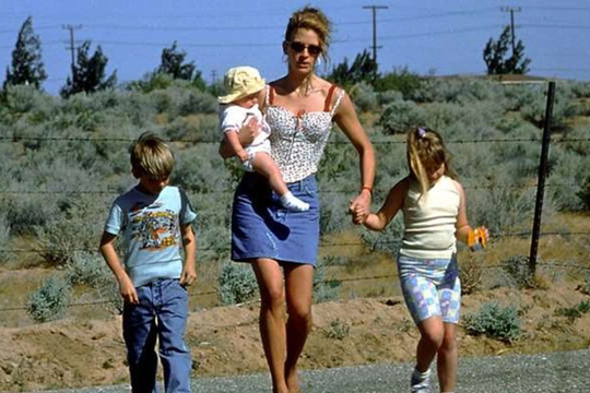 Phim điện ảnh Erin Brockovich: Hành trình đi tìm công lý kinh điển lên sóng VTV3