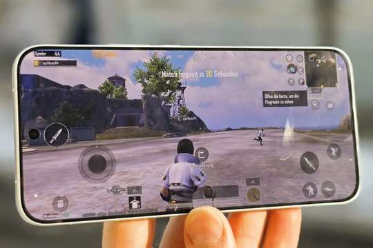 IQOO 15: Smartphone gaming giá rẻ sở hữu sức mạnh từ chip Snapdragon 8 Elite Gen 5