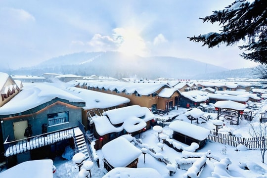 Làng Tuyết Hương: Ngỡ ngàng khung cảnh cổ tích giữa đại ngàn Hắc Long Giang